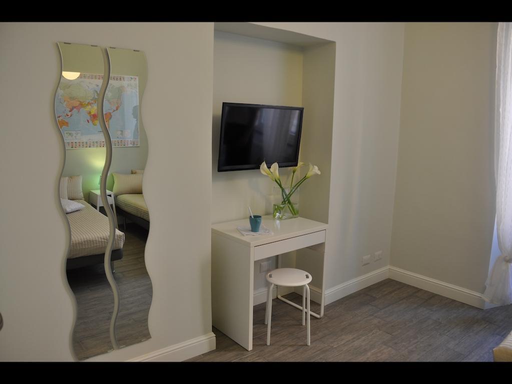 Just Colosseum Suite Rome Room photo