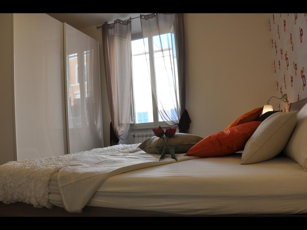 Just Colosseum Suite Rome Room photo